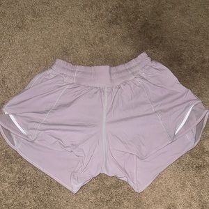 LULULEMON SHORTS hotty hots size 4 length 4.2 PURPLE
